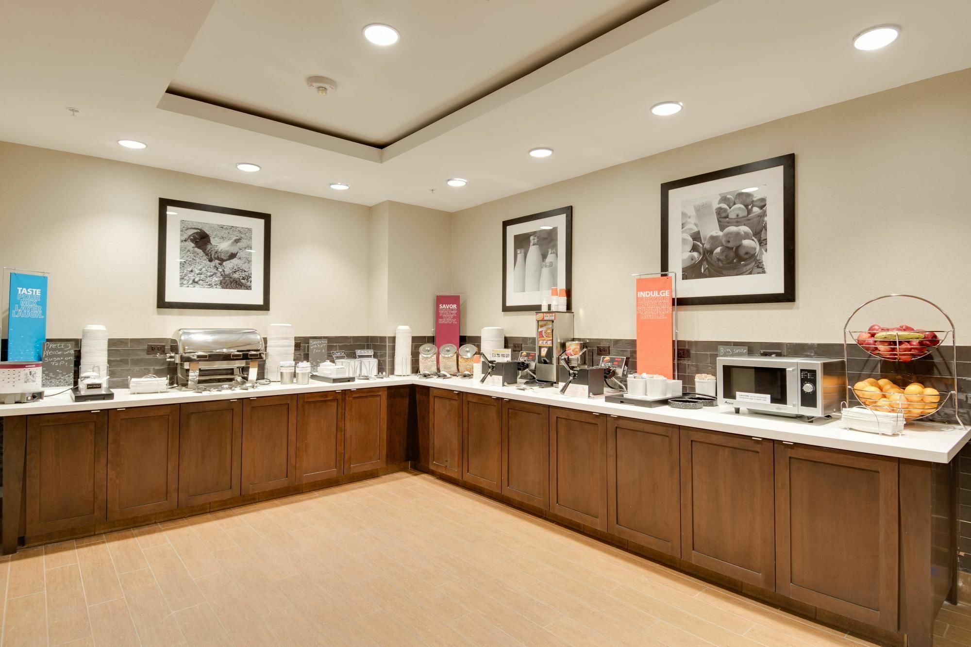 Hampton Inn&Suites Los Angeles - Glendale Exterior foto